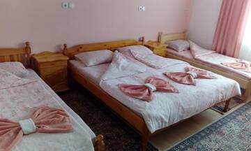 Фотографии Дома для отпуска Guest House Lazar Raykov г. Рибарица (Болгария) №3 Фото Дома для отпуска Guest House Lazar Raykov г. Рибарица 3