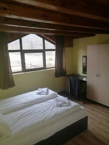 Фото номера Апартаменты с 2 спальнями Отель Family Hotel Virgin г. Рибарица 3