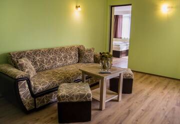 Фото номера Люкс с 1 спальней Отель Family Hotel Virgin г. Рибарица 3